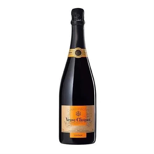 Veuve Clicquot Champagne Brut W/ Gift Box 2015 750 ML
