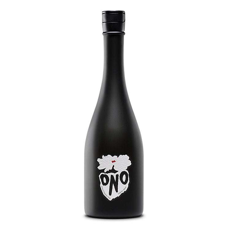 Sake Ono Junmai Daiginjo 720ml premium Japanese sake bottle from Niigata with elegant design