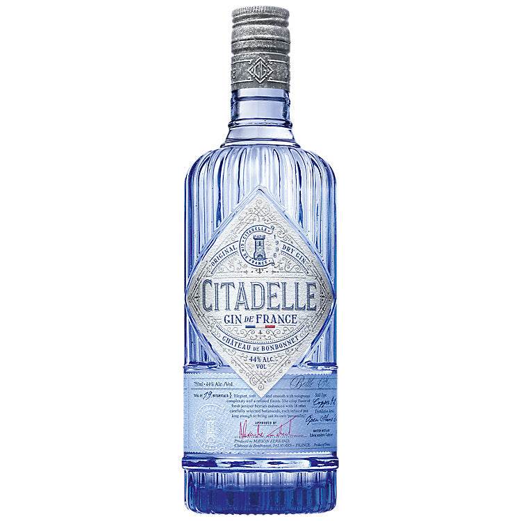 Bottle of Citadelle Dry Gin Original 88 750 ML showcasing premium French gin with 19 botanicals and vibrant aroma