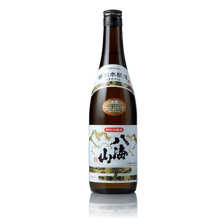 Hakkaisan Tokubetsu Honjozo Sake 720 ML