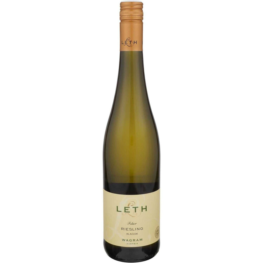 Leth Riesling Felser Klassik Wagram 2020 white wine bottle with lime and peach notes and fresh citrus aroma