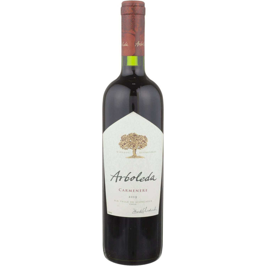 Arboleda Carmenere Aconcagua Valley 2019 wine bottle with label featuring tree illustration.