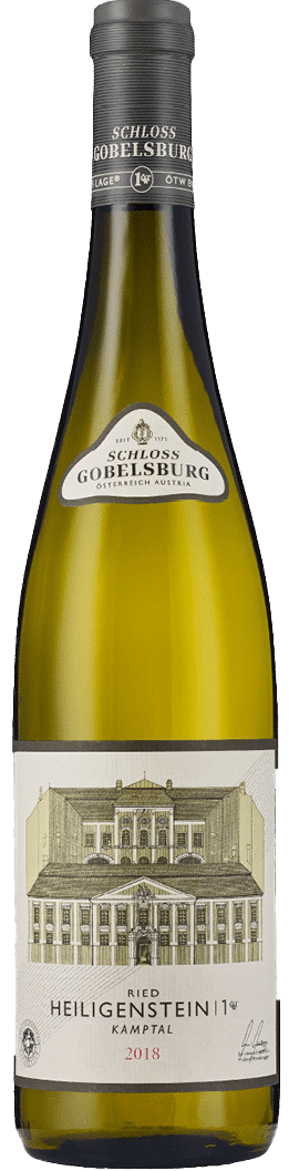 Schloss Gobelsburg Riesling 2019 bottle with Kamptal vineyard background