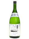 Ozeki Sake Dry Sake 1.5 L bottle with Japanese label, ideal for versatile culinary pairings.
